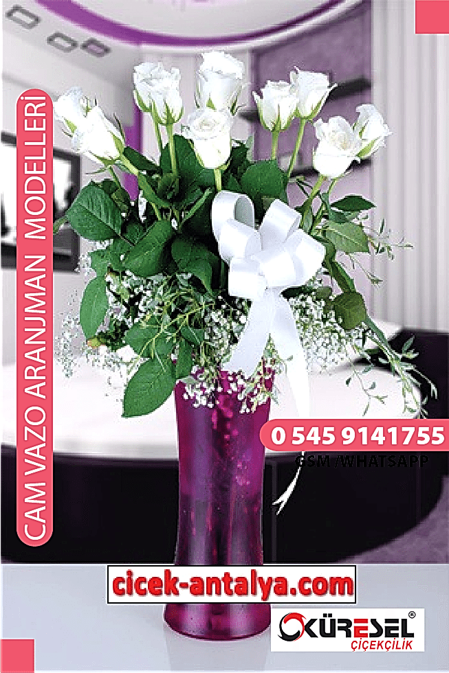 11 BEYAZ GÜL ÜRÜN KODU CV56 Cam Vazolu Çiçek Aranjman