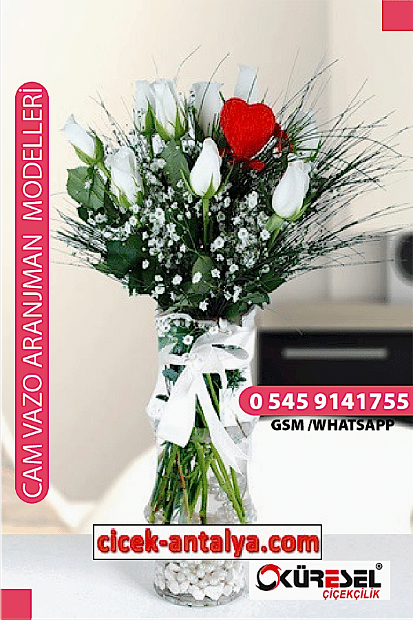 11 GÜL ÜRÜN KODU CV15 Cam Vazolu Çiçek Aranjman