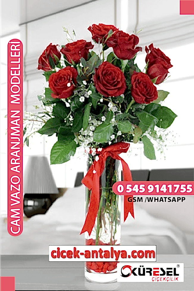 11 GÜL ÜRÜN KODU CV15 Cam Vazolu Çiçek Aranjman