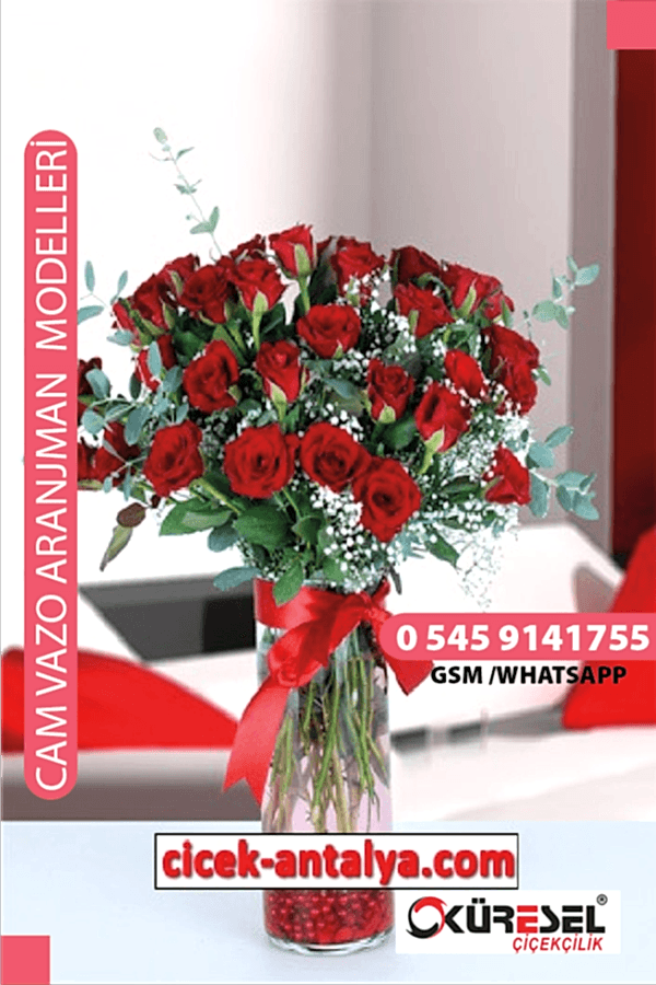 30 KIRMIZI GÜL ÜRÜN KODU CV26 Cam Vazolu Çiçek Aranjman
