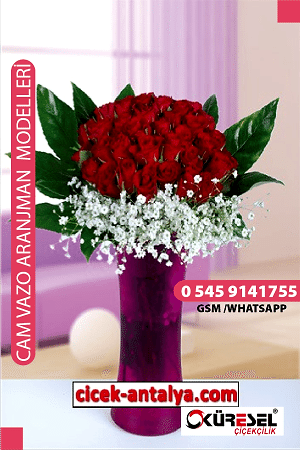 50 KIRMIZI GÜL ÜRÜN KODU CV47 Cam Vazolu Çiçek Aranjman 50 kırmızı gül anlamı