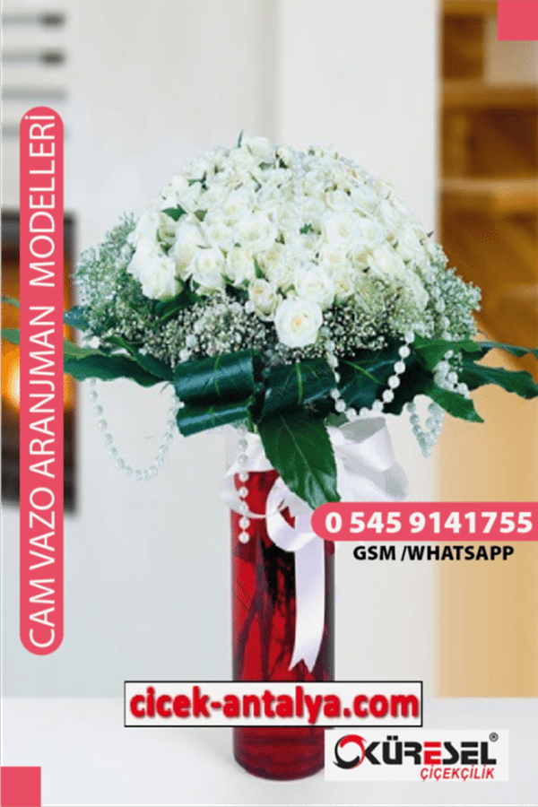 80 BEYAZ GÜL ÜRÜN KODU CV24 Cam Vazolu Çiçek Aranjman