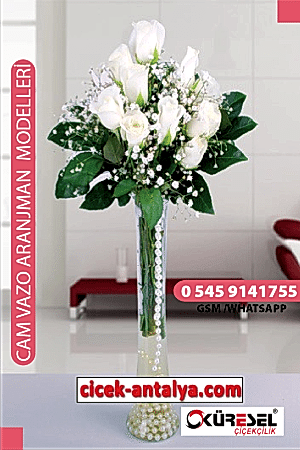 VAZODA BEYAZ GÜLLER ÜRÜN KODU CV20 Cam Vazolu Çiçek Aranjman vazoda beyaz gül